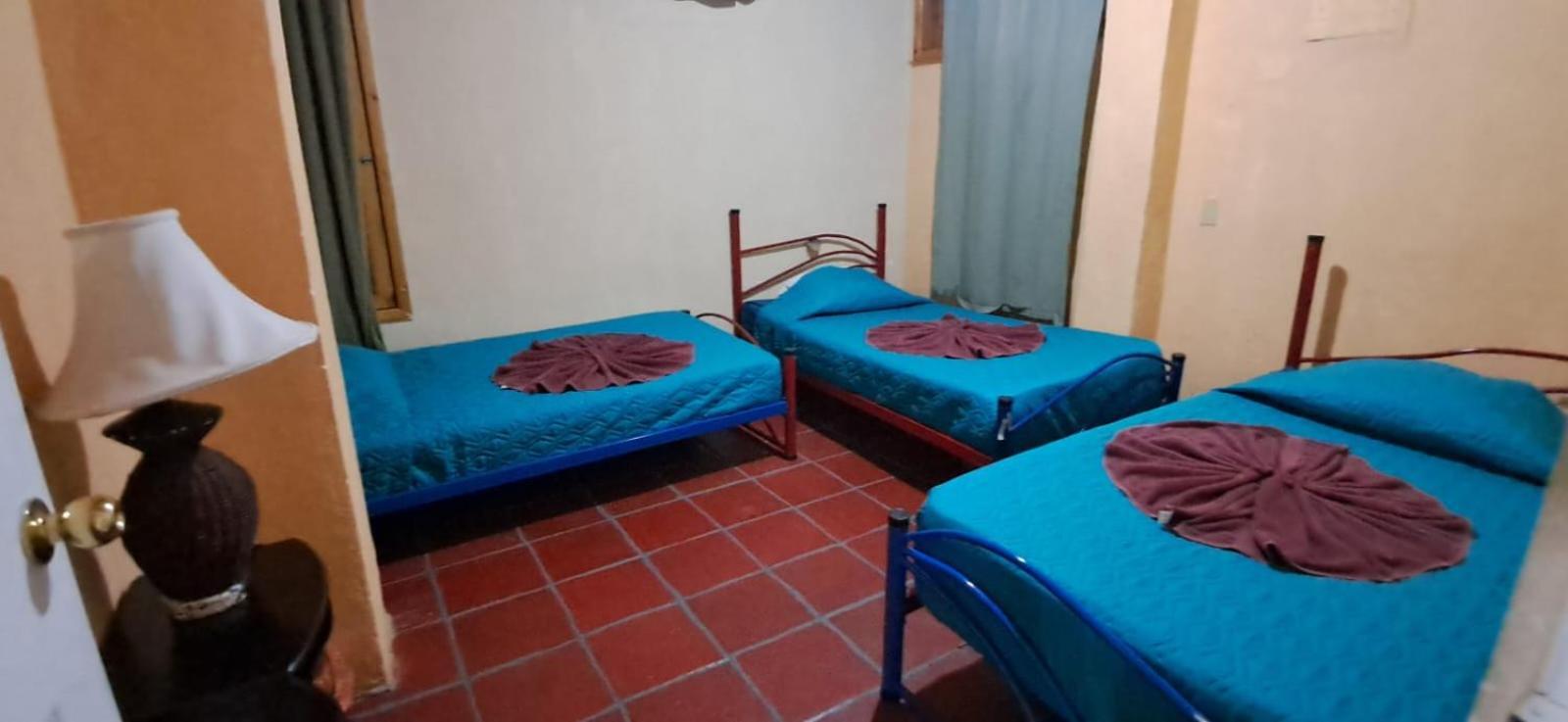 Hostal Dulces Suenos Panajachel Exterior photo
